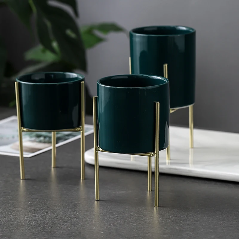 Pack von 3 Minimalistischen Blume Pflanzer mit Goldenen Metall Stehen Keramik Blumentöpfe Dekorative
