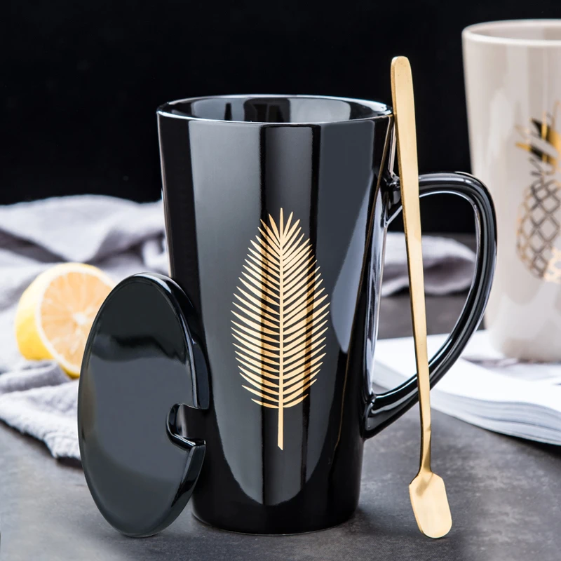 500ML Paar Tasse Keramik Kaffee Becher Mit löffel eine Abdeckung Kreative Valentinstag Hochzeit