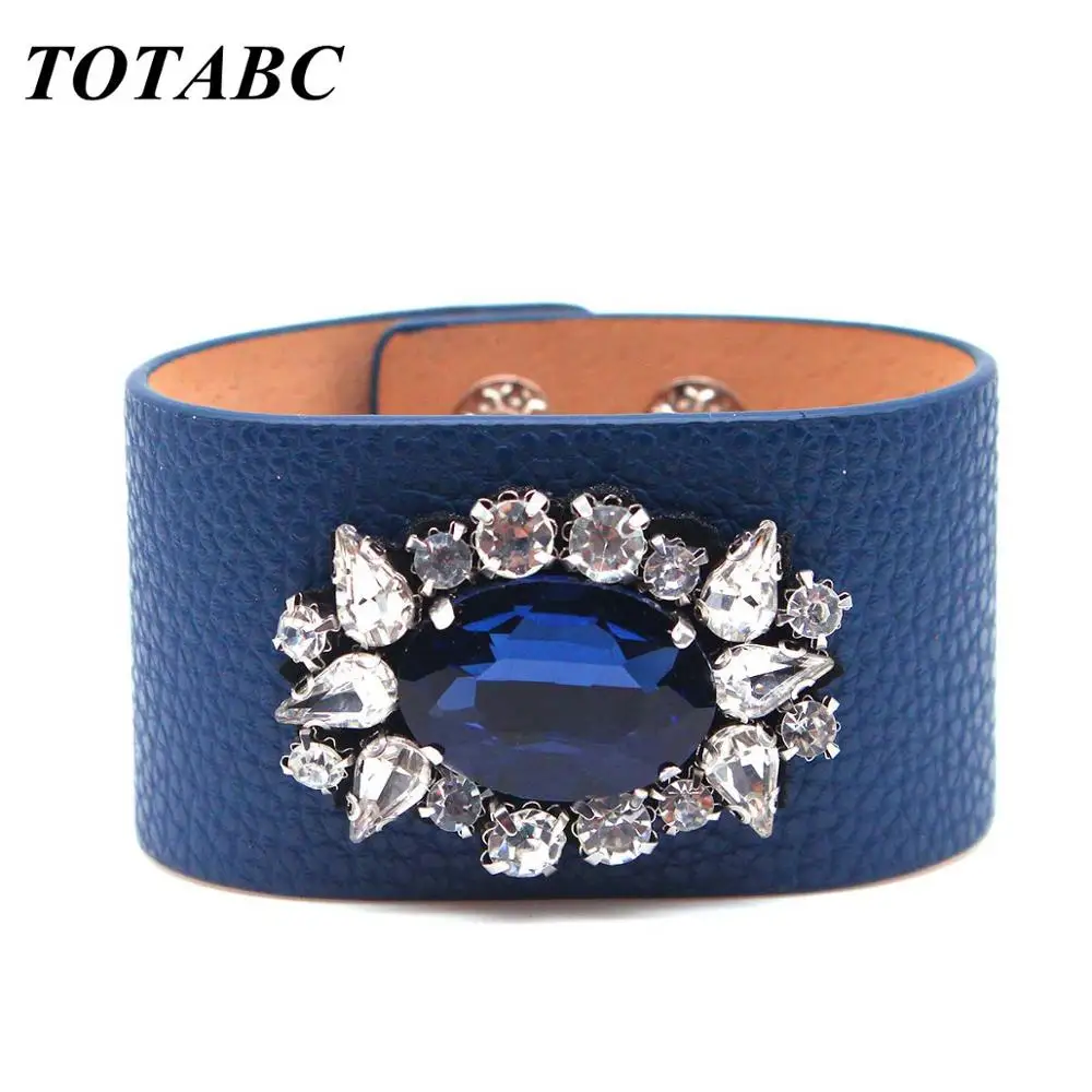 TOTABC Neues Charm-Lederarmband mit Strasssteinen, kontrahiert und großzügig, Modeschmuck, Armband