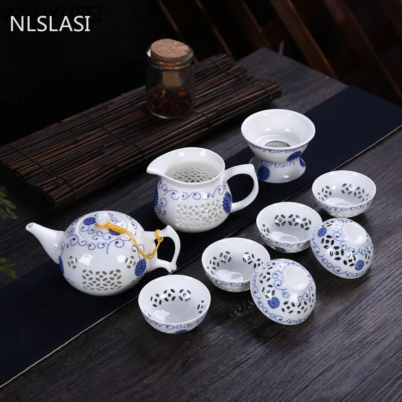 Exquisite Pfingstrose Automatische Tee-Set Blau und Weiß Keramik Porzellan Hohl Waben Tee-set