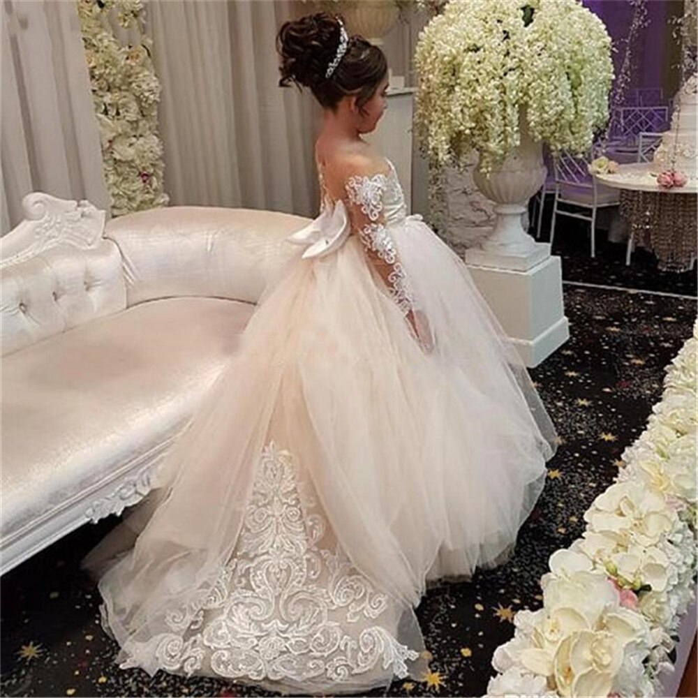 Flower Girl Dress for Wedding Tulle Long Sleeve Ball Gown Lace Appliques Little Gowns Girls First Holy Communion Dresses