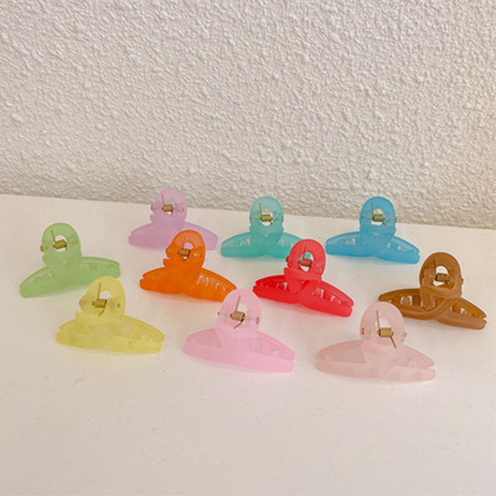 Korean Solid Small Hair Claws Frosted Acrylic Hair Clips Hairpins Colorful Geometric Hair Claw Clips Clamp for Women Girls