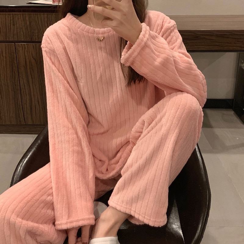 Coral Velvet Pajamas Women's Autumn and Winter Thickened Plush 2021 New Net Red Flannel Home Clothes