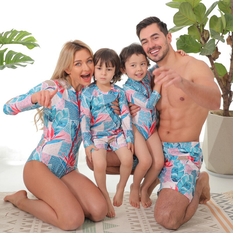 New Summer 2022 Family Matching Swimsuits Parent-child Boys Girls Clothes Mother Daughter Swimwear Father Son Shorts Beachwear
