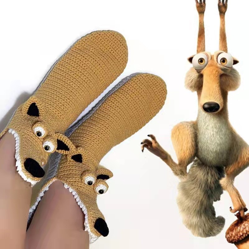 3D Crochet Christmas Gift Ice Age Animal Doll cute squirrel Scrat Slipper Knit Socks Cute Unisex Novelty Winter Warm Floor Sock