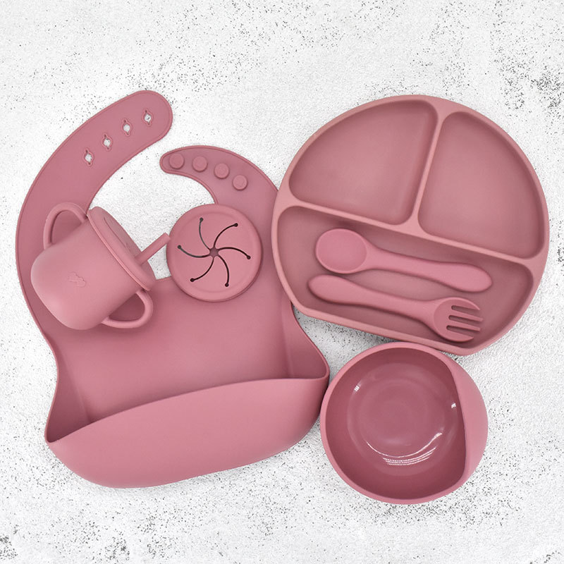 7PCS/Set Baby Silicone Tableware Set Baby Feeding Dishes BPA Free Bowl Plate Bibs Spoon Fork Sets Children Non-slip Dinnerware