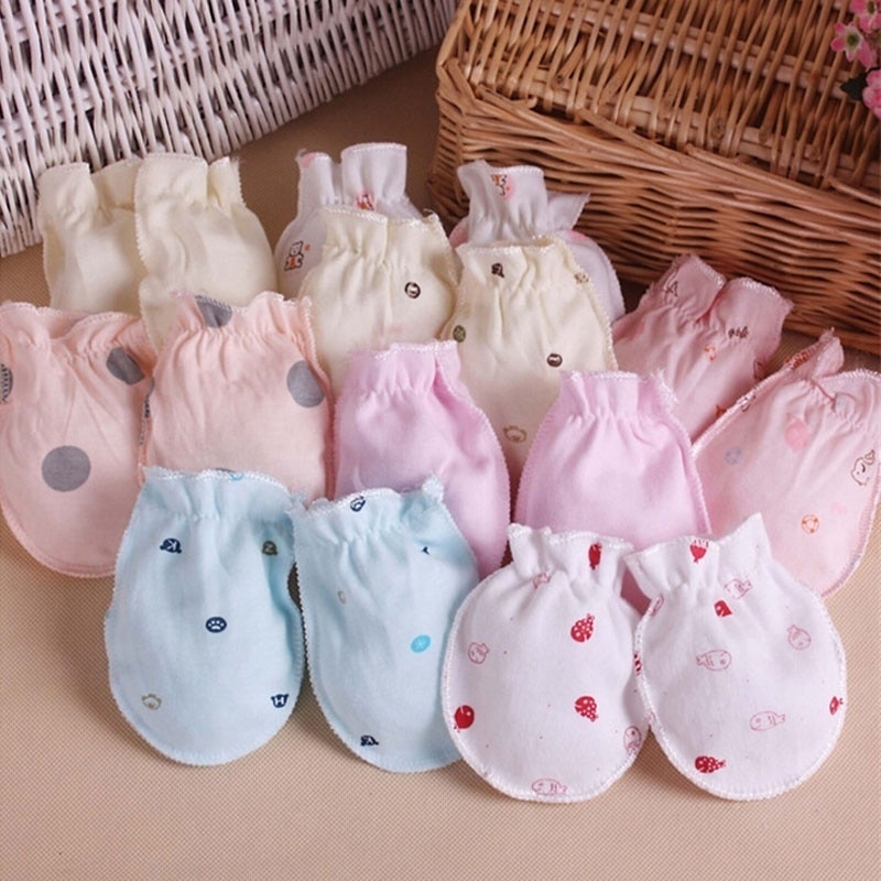 2 Pair Newborn Baby Boys Girls Infant Soft Cotton Handguard Anti Scratch Mittens Gloves Random Colors Newborn Mittens Accessory