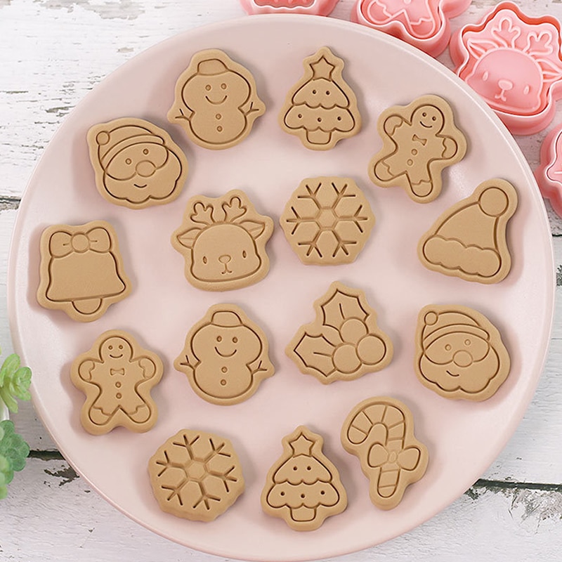 10Pcs Christmas Cookie Cutter Set Christmas Baking Snowflake Gingerbread Man Cookie Stamp Mold Biscuit Mold Cookies Accessories