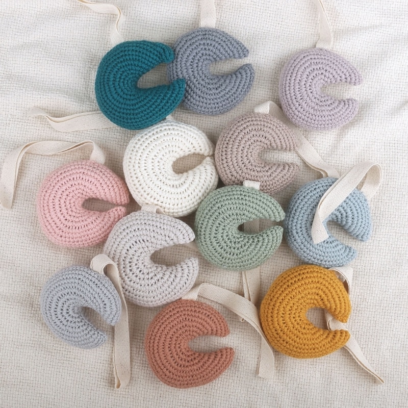 Lightweight Cotton Babies Pacifier Holder Cute Moon-Shape Baby Pacifier Hanging Decorations Diameter 9cm/3.5-inch