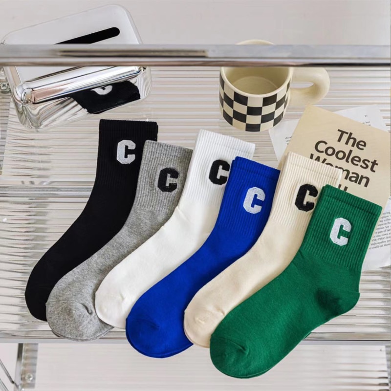 The new letter C Korean trend in the tube cotton socks fashion simple style