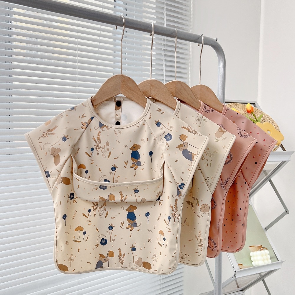 Baby Bibs Toddler Waterproof Sleeveless Apron Cartoon Animals Children Feeding Smock Baby Stuff Burp Cloths Feeding Accessories