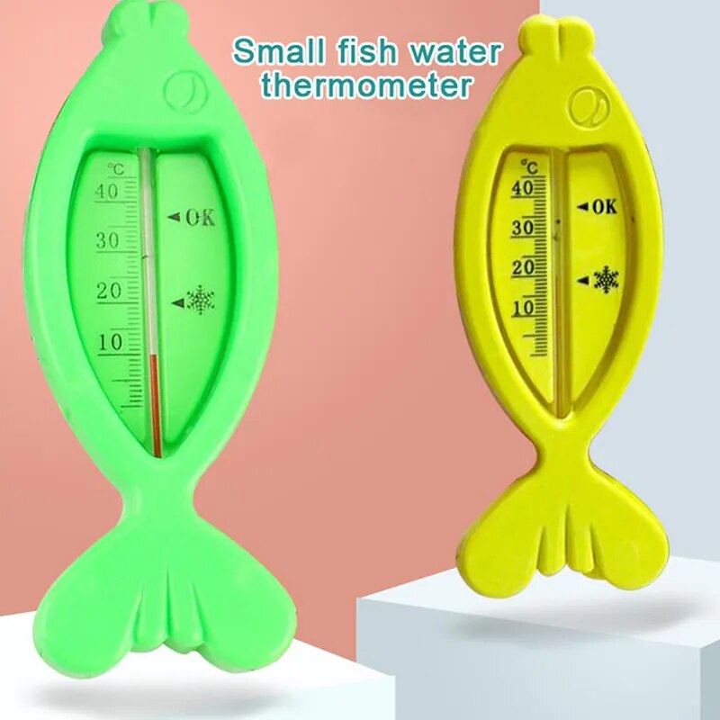 1PC Baby bath water temperature gauge Baby bath thermometer Water temperature gauge Small fish water temperature card 15 * 5.5cm