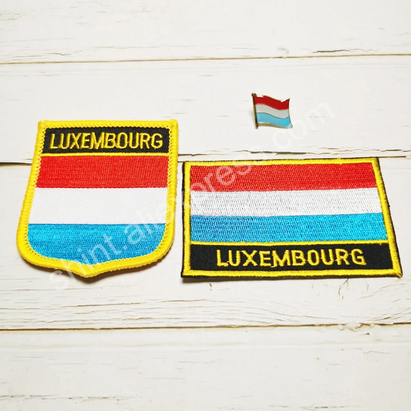 Luxemburg Nationalen Flagge Stickerei Patches Abzeichen Schild Und Quadratische Form Pin One Set Auf