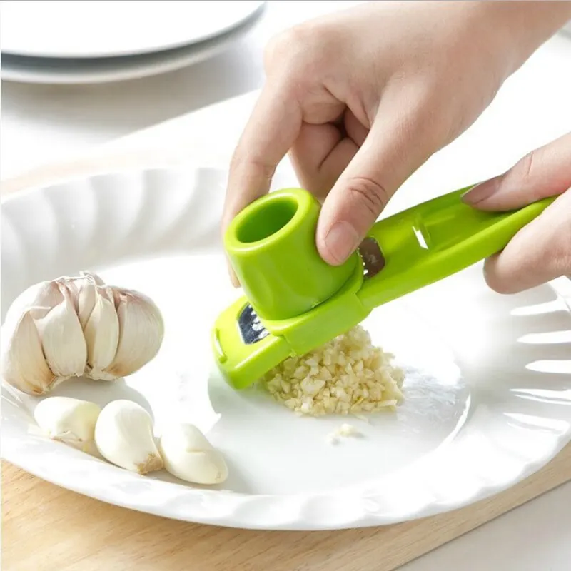 1 Pack Mini Garlic Grinder Creative Garlic Press Kitchen Garlic Mash Manual Garlic Mashing Green