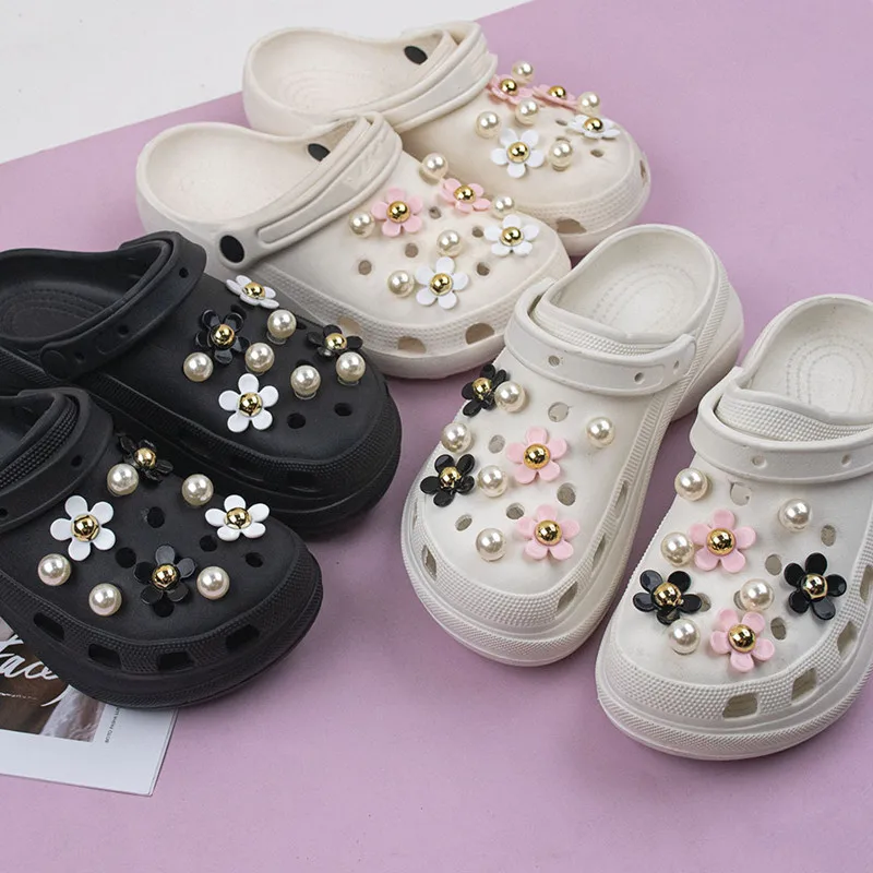 Sweet Cute Girly Hole Shoe Charms Designer Elegant Vintage Pearl Shoe Jewelry All-match Flower Shoe