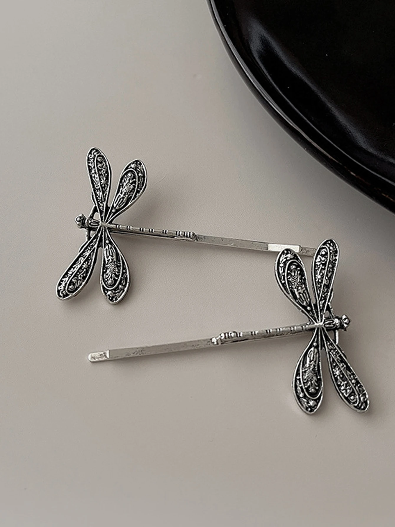 2Pcs/Set New Retro Niche Dragonfly Hair Clip Headwear Bangs Clip