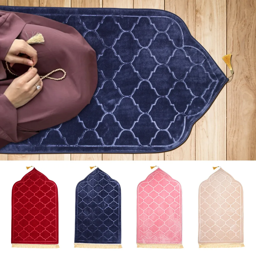 Soft Worship Kneel Travel Prayer Rug Non-slip Prayer Mat Flannel Carpet for Muslim Ramadan Embossing
