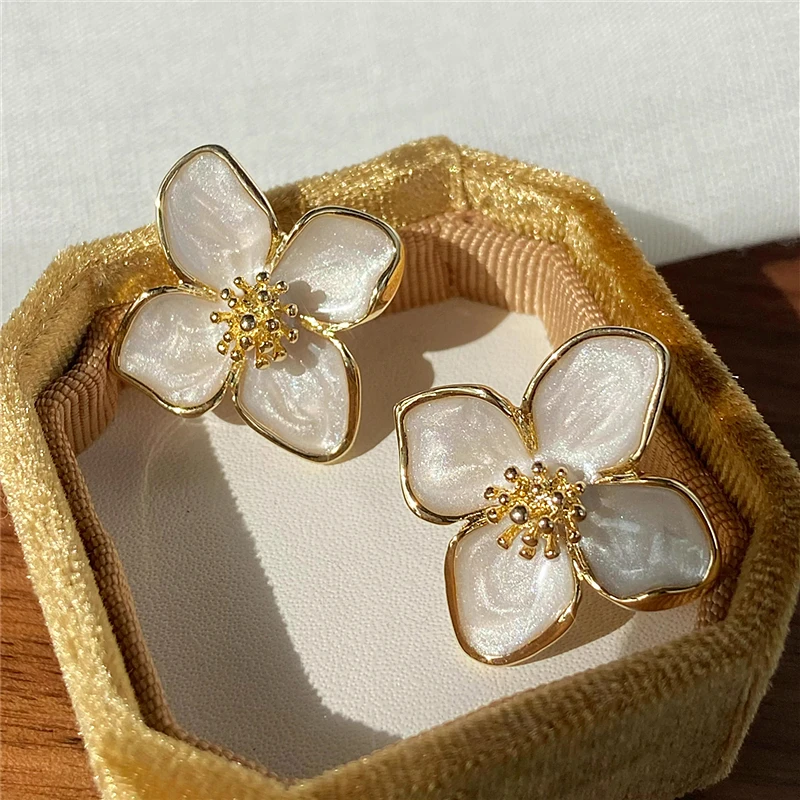 Hibiscus Dropped Glaze Flower Stud Earrings for Women Girl French Ins Vintage 2023 Fashion Korean