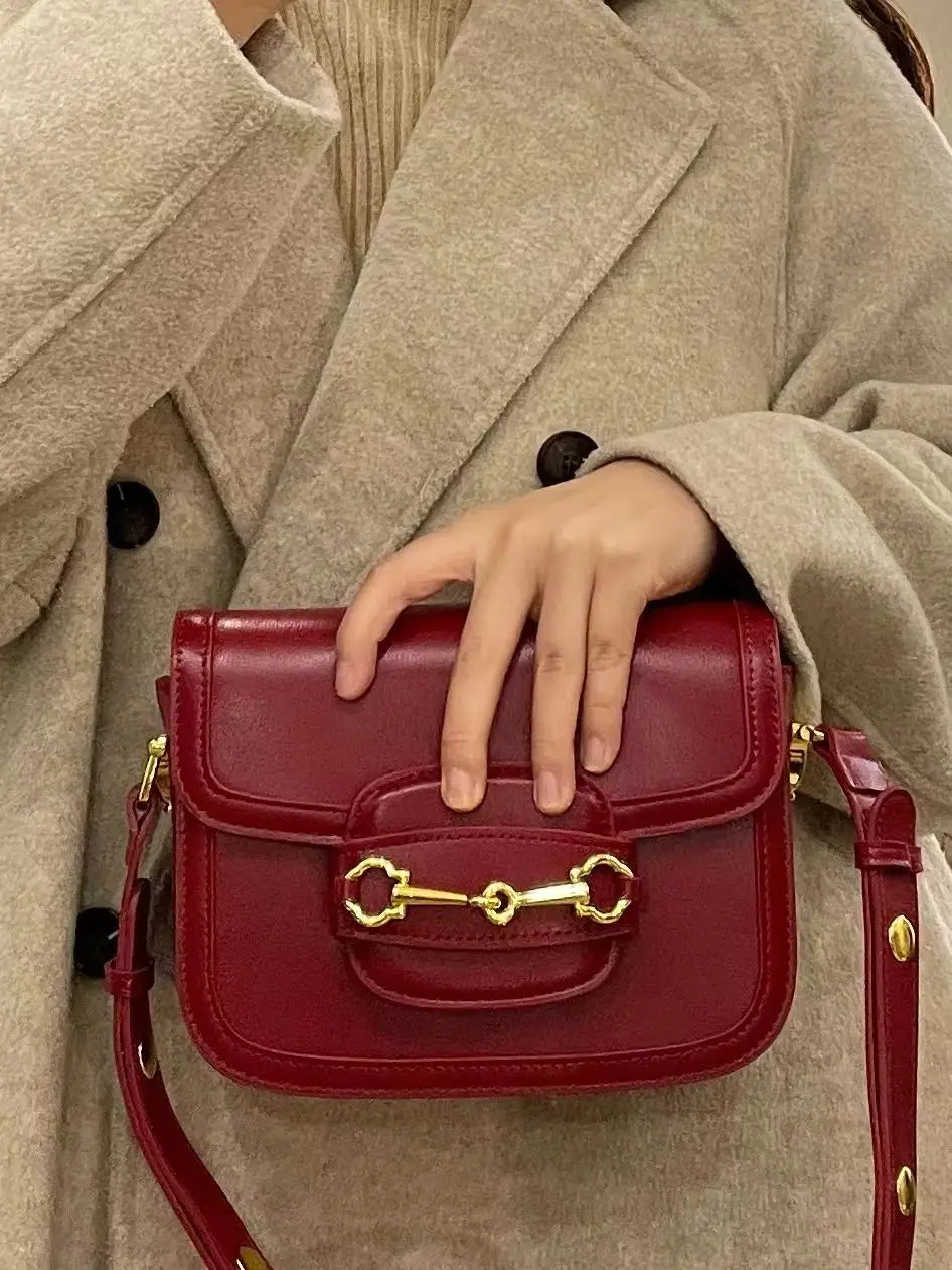 Wine Red Crossbody Bag 2023 New Women's Vintage Exquisite Lock Buckle PU Shoulder Bag Elegant