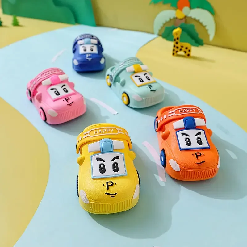 Sommer neue Kinder hohle Sandalen Baby niedlichen Cartoon Auto nach Hause Hausschuhe Jungen