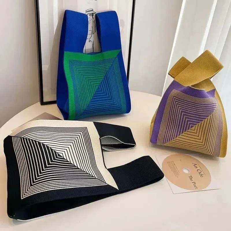 Handgemachte Strick handtasche Frauen Mini Knoten Handgelenk-Tasche weibliche lässige Farbe breite