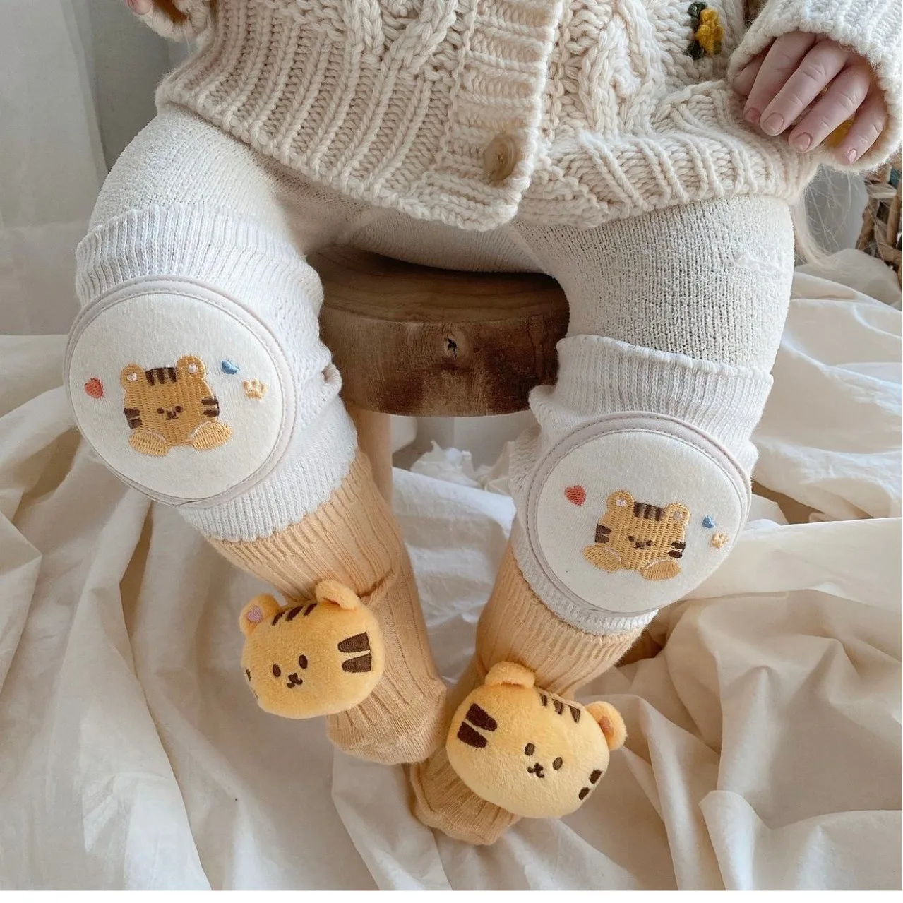 Baby Knies chützer Socken Set für Mädchen Jungen Sommer einfarbige Anti-Rutsch-Socken Kind kriechen