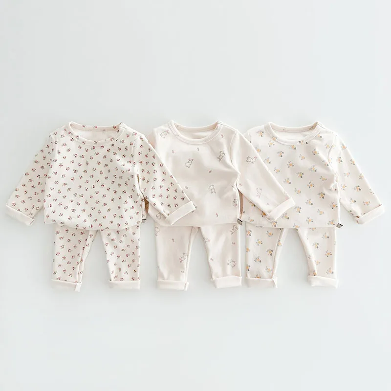 2024 neue Frühling Kinder feste Baumwolle Home Wear Kleidung Set Mädchen süße Blumen Hase Schlaf