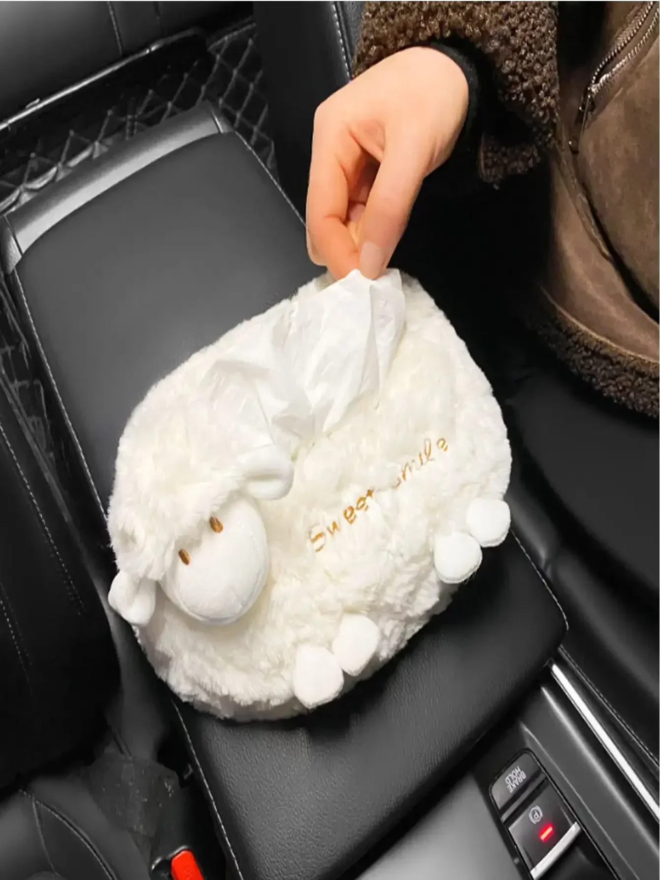 1pc Auto Tissue Box niedlichen Schaf Tissue Wrap Hand Box Cartoon Plüsch Frauen Sitz zurück
