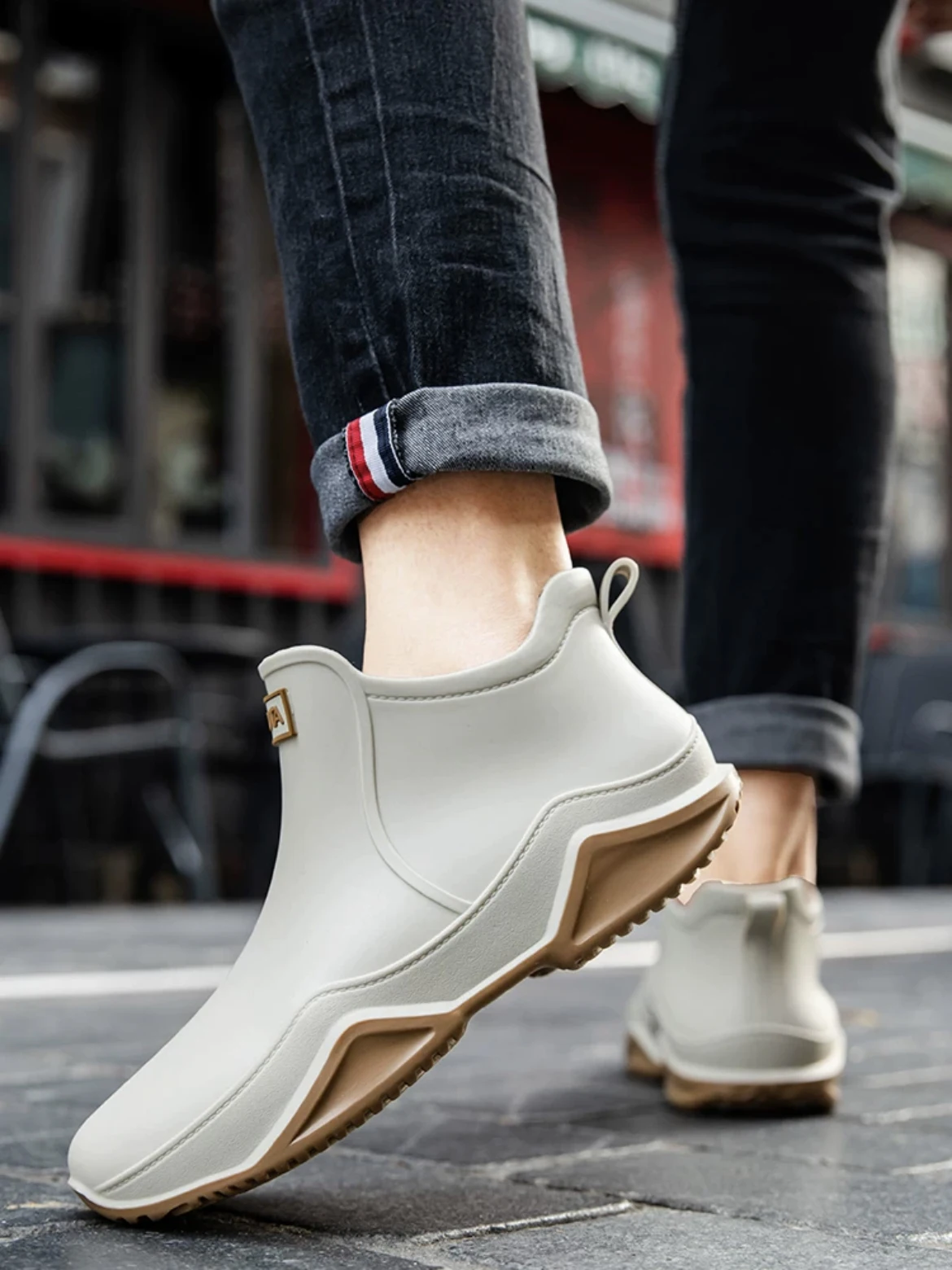 New Rain Shoes Ankle Women Waterproof Shoes Rain Boots Men Anti-slip Wear-resistant Plush Fashion