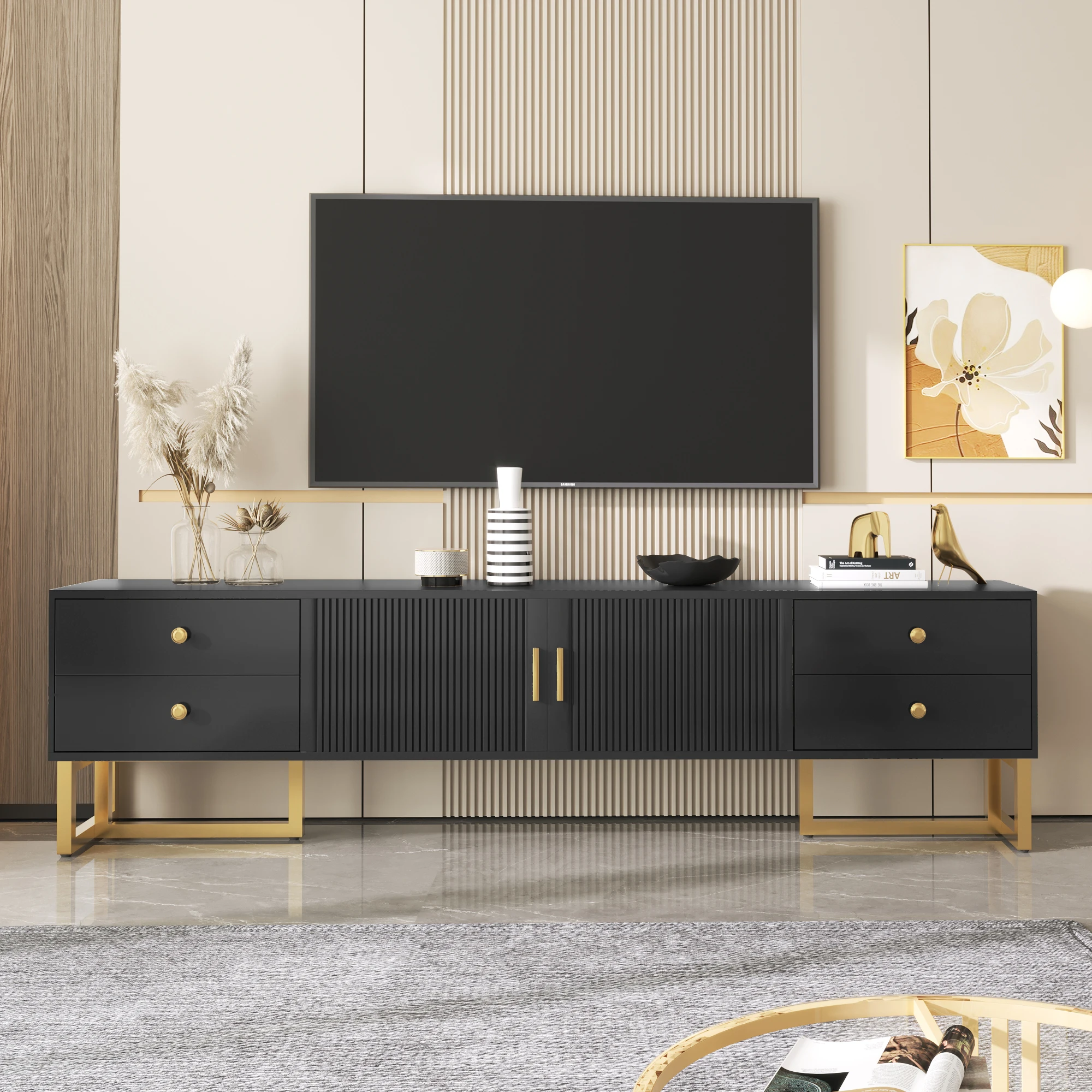 TV-Schrank mit strukturierten Türen, Schubladen und goldenen Griffen, stilvolles Lowboard mit