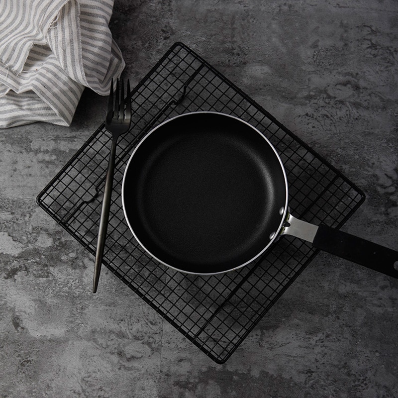 Schwarz Grid Gebacken Eisen Rahmen Toast Rack Backen Kuchen Stehen für Lebensmittel Brot Fotografie