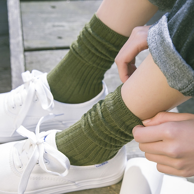 Solid Colors Cotton Socks Women Loose Socks Japanese High School Girls Harajuku Striped Socks yellow blue black grey green