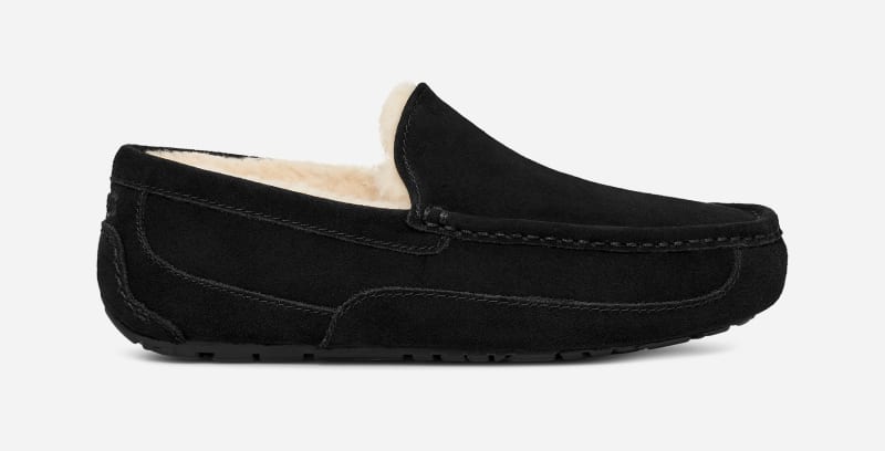 UGG® Ascot Slipper for Men in Black, Size 17, Suede/Wool