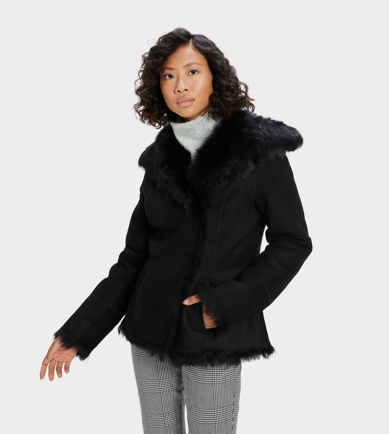 UGG Karlene Toscana Jacketfor Women in Green, Size Large, Shearling