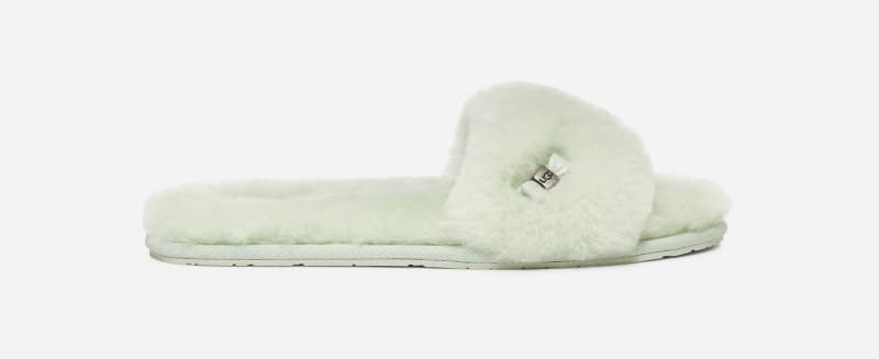 UGG® Fluff Slide for Women in White, Size 7, Shearling
