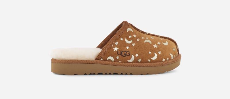 UGG® Keegan Moon And Stars Slipper in Brown, Size 12