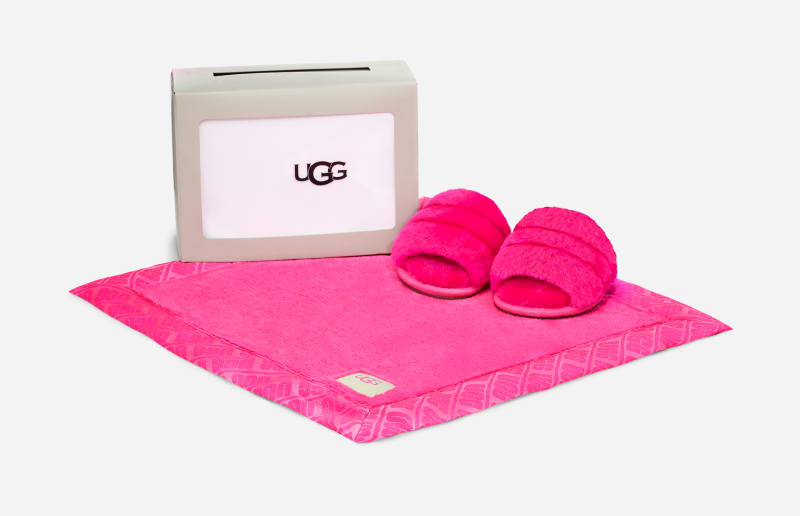 UGG Fluff Yeah Slide and Lovey Blanket for Kids in Pink, Size 2