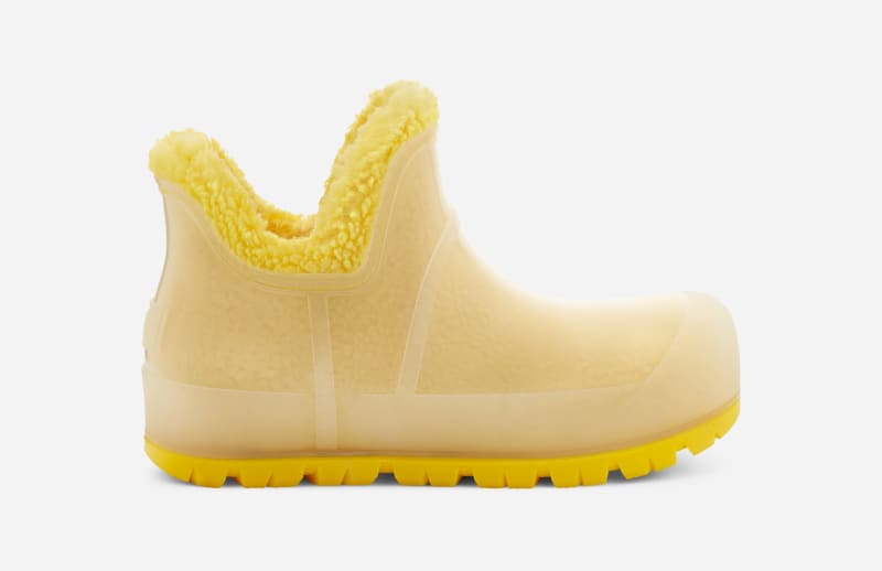UGG® Raincloud Clear Boot for Women in Canary, Size 5, Leather/Wool