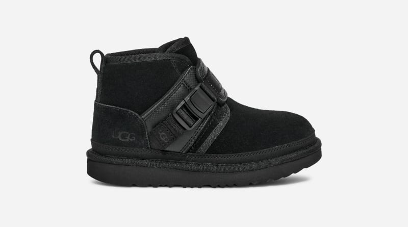 UGG Neumel Snapback Boot for Kids in Black, Size 13, Leather