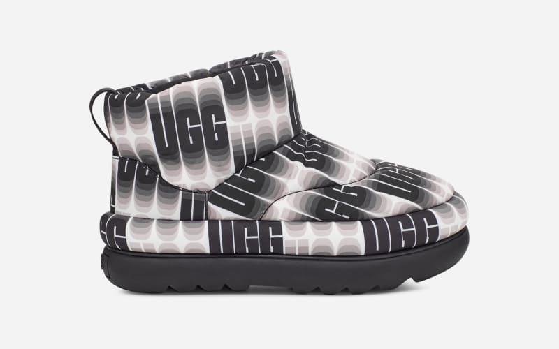 UGG Classic Maxi Wavelength Mini Boot for Women in Black/White, Size 3, Textile
