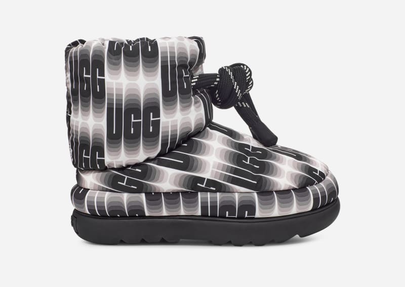 UGG® Classic Maxi Wavelength Short Boot for Women in Black/White, Size 3, Textile
