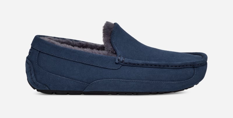 UGG® Ascot Slipper for Men in Deep Ocean, Size 10, Suede/Wool