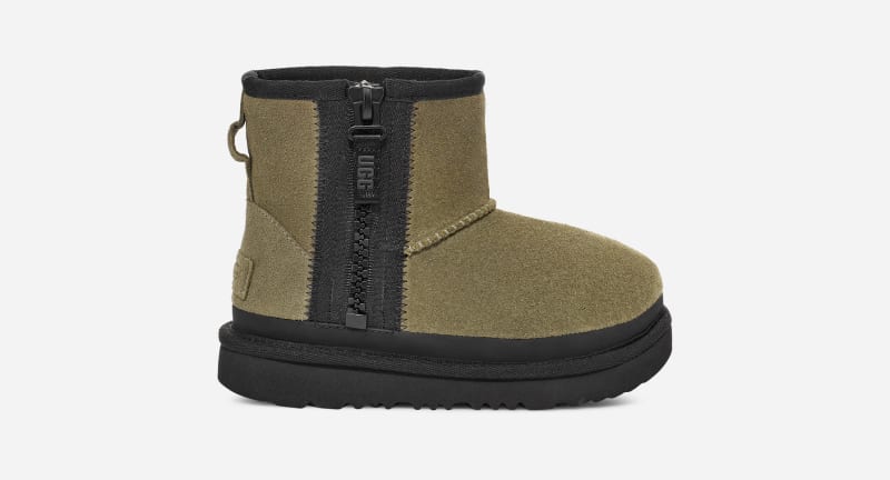 UGG® Classic Mini Zipper Tape Logo Boot in Green, Size 5, Leather/Polyester/Wool