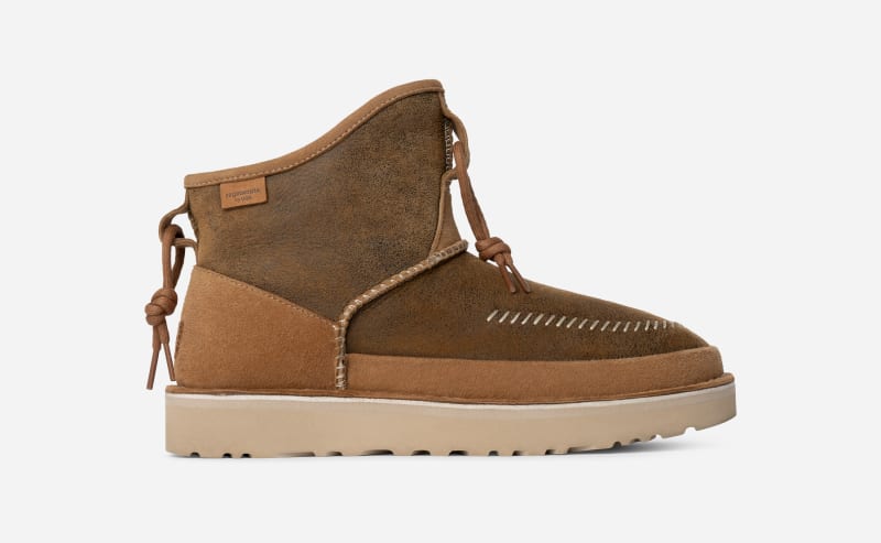 UGG® Classic Campfire Crafted Regenerate Boot in Brown, Size 6, Suede/Twinface/Wool