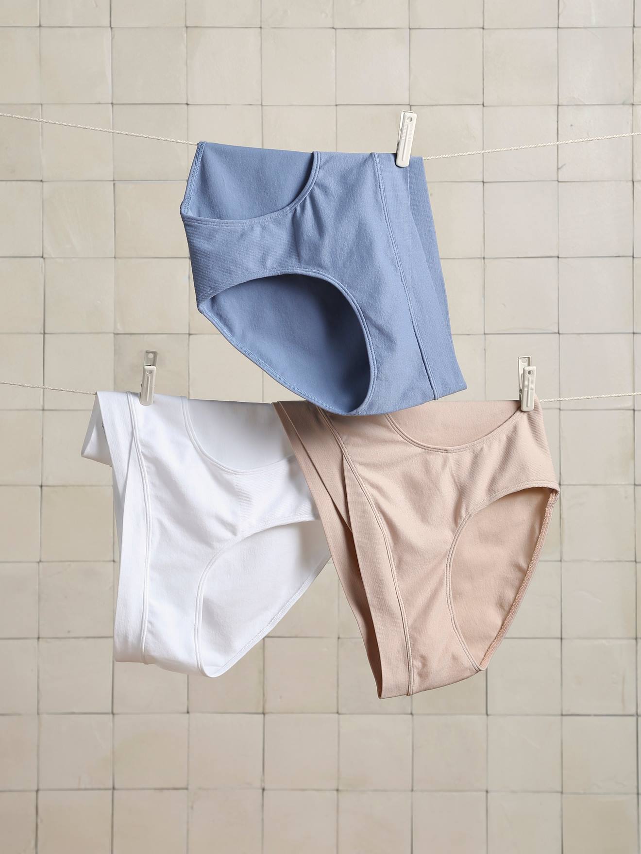 Pack of 3 Seamless Shorties in Microfibre for Maternity grey blue