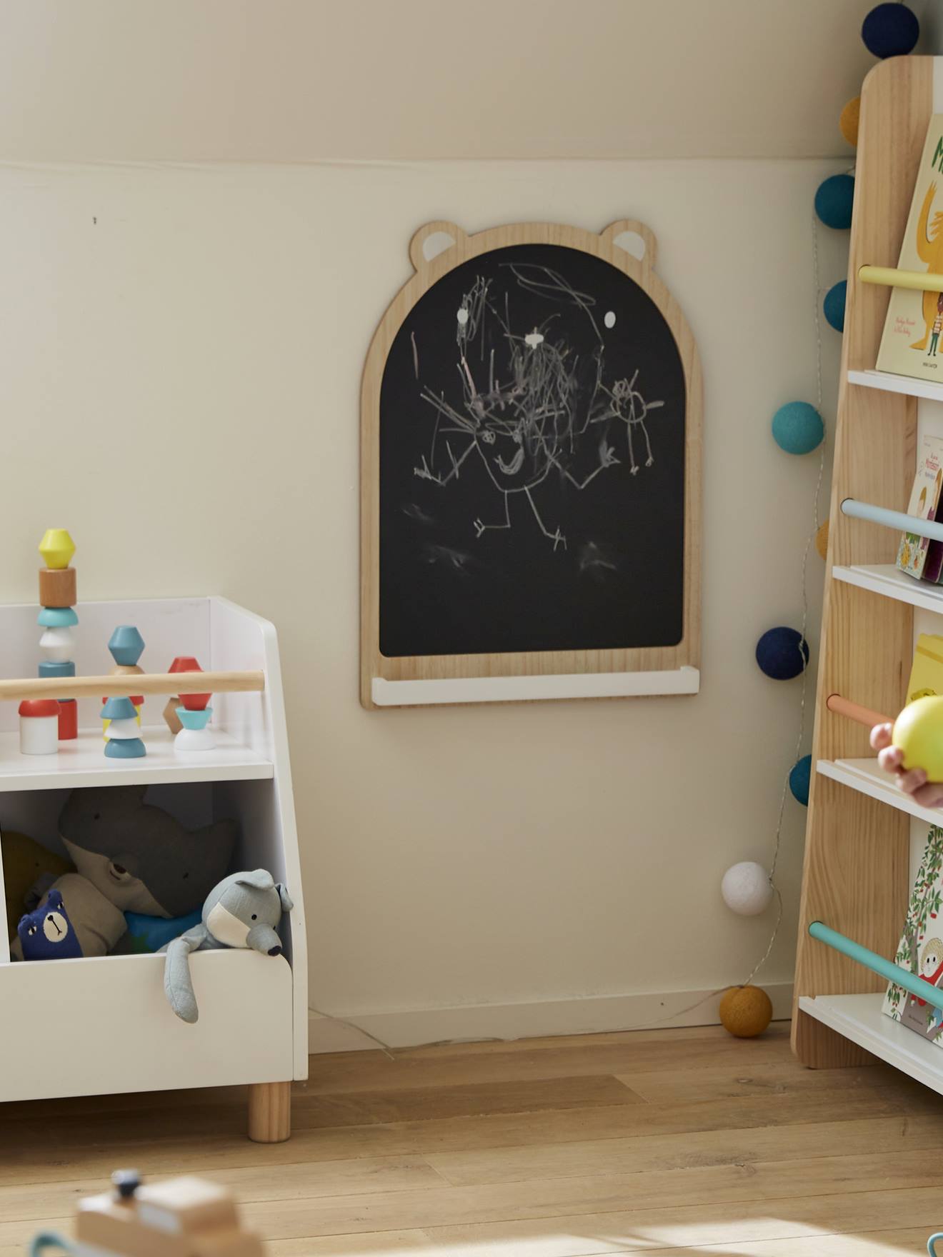 Board with Chalk Holder, Bear black