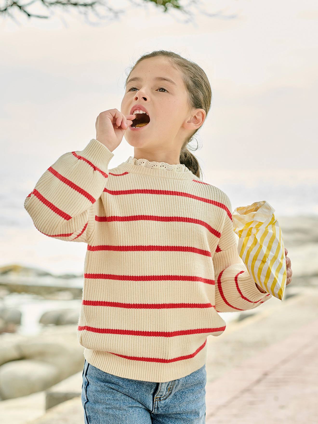 Loose-Fitting Jumper with Fancy Collar for Girls red