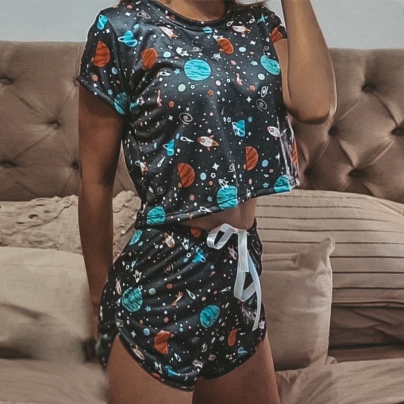 Summer Casual Print Women Two Pieces Set Pajamas Crop Tshirt Tops And Split Lace Up Shorts Ladies Sleepwear Summer Home Clothes