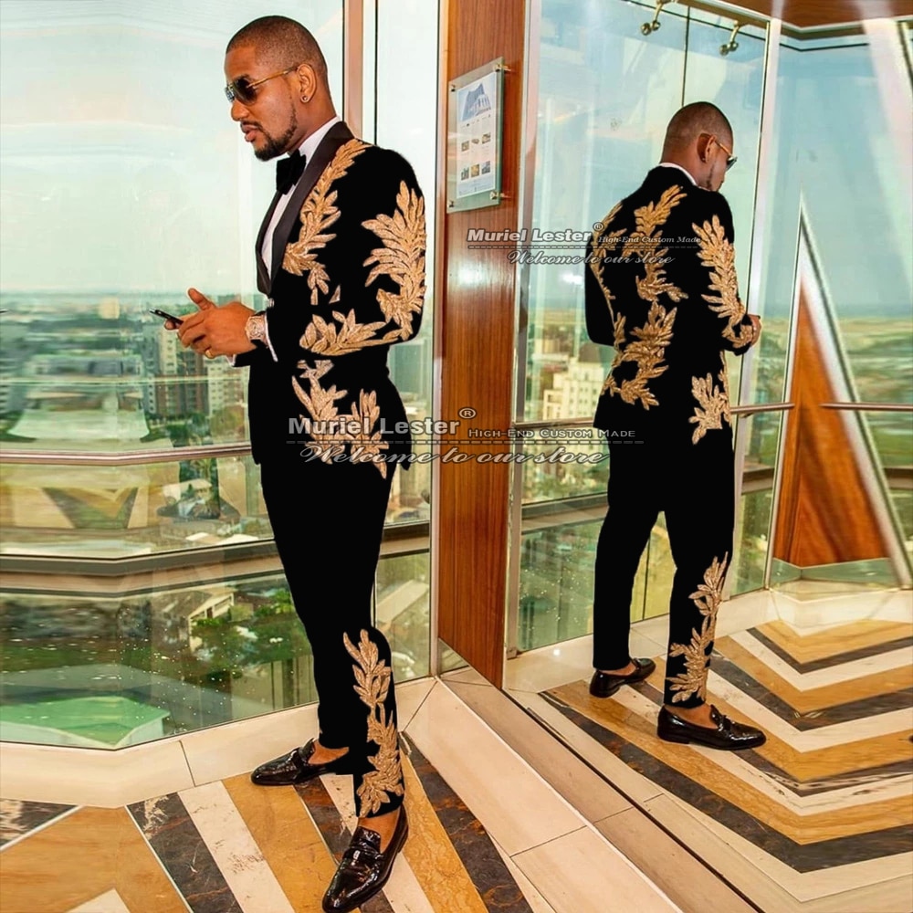 Spring/Autumn Men Suit Set Wedding 2021 Black Peaked Lapel Gold Appliques Beaded Jacket With Pants 2 Pieces Grooms Blazer Tuxedo