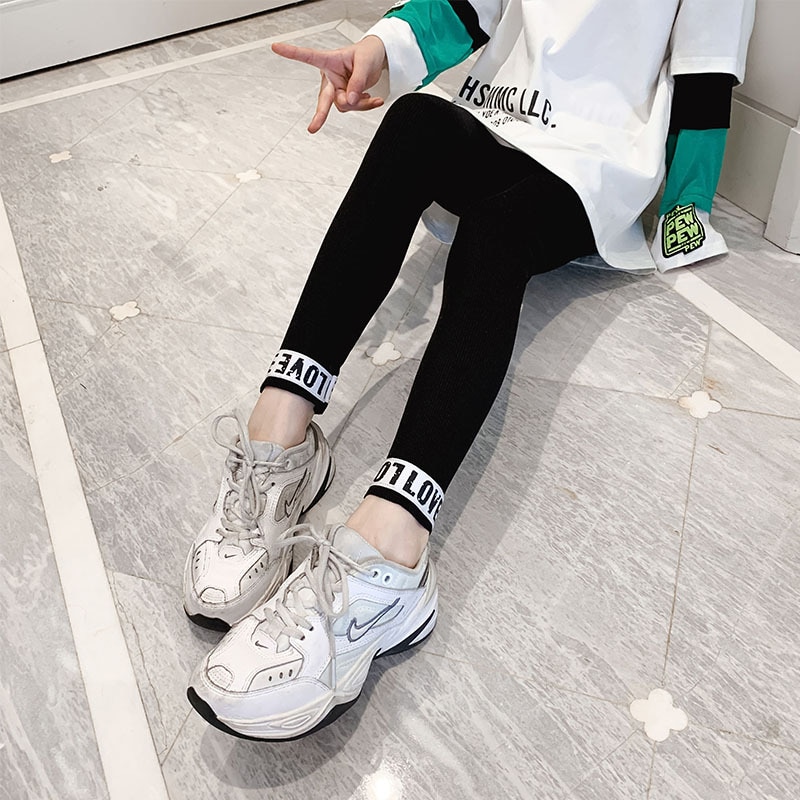 New Girls Tight Sports Pants Girls Stretch Trousers Spring And Autumn Girls Legging Trousers Gray Fashion Letter Printed Pants